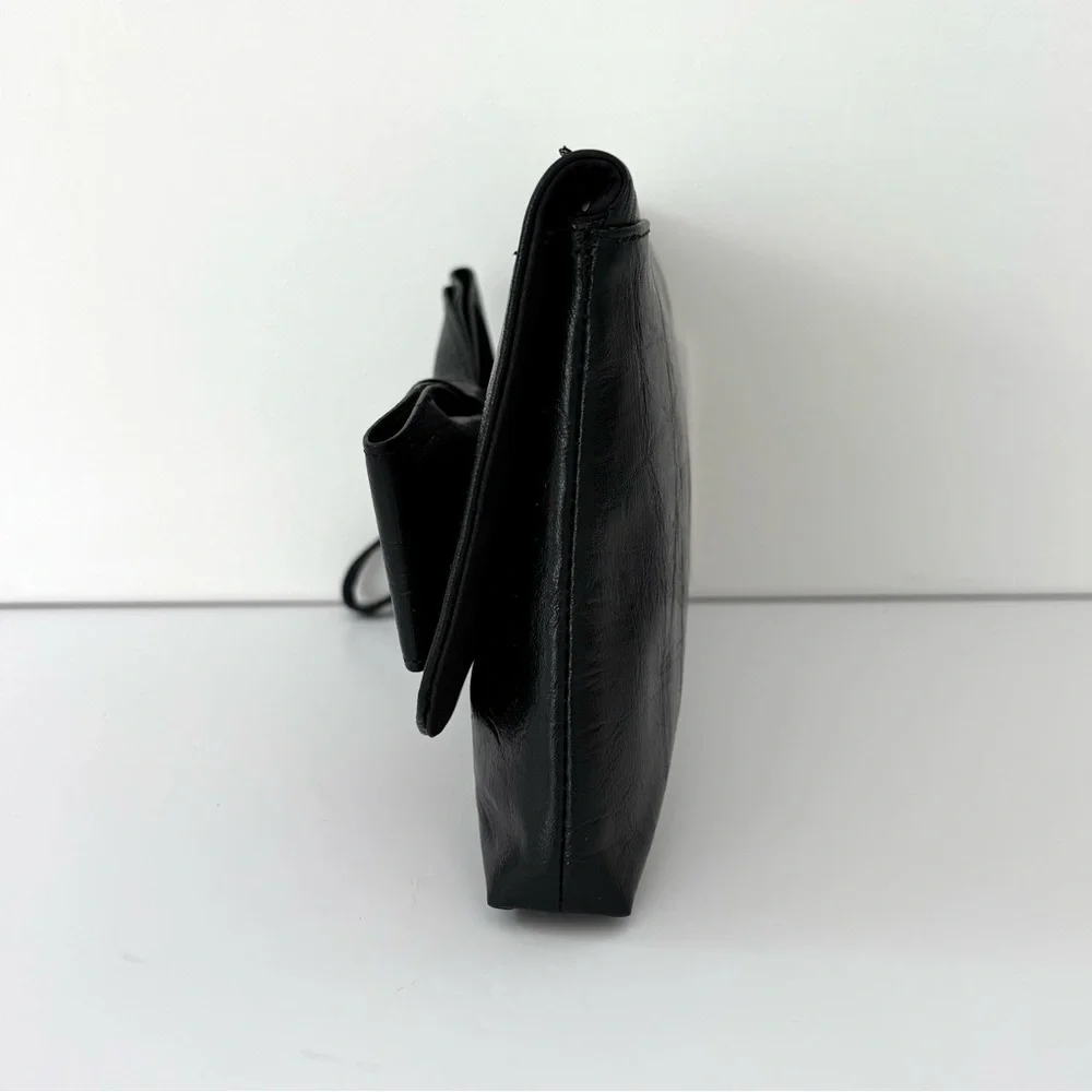 Barr + Barr X Bloomingdale’s Black Bow Clutch NWT Vegan Wristlet Coquette